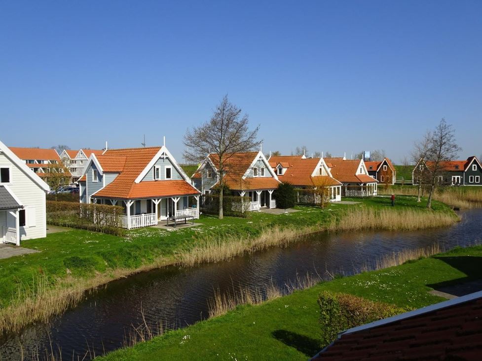 Houses by the river