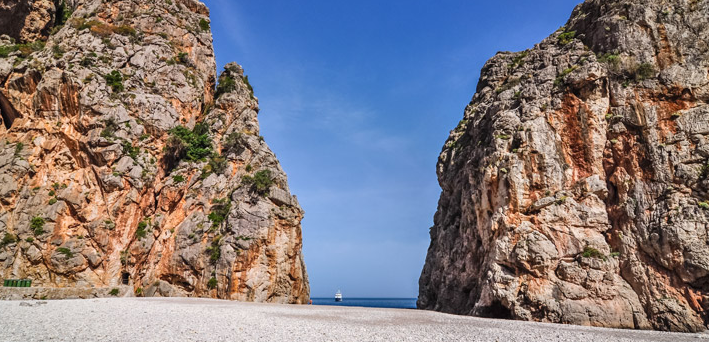 Felsiger Strand auf Mallorca