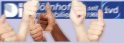 Wir verfolgen eine spezielle Philosophie für Sie. Damit Sie erfolgreich mit uns tätig sind und wir immer besser werden. Auf diesem Bild sehen Sie in den Himmel gerichtete Daumen als Zeichen dafür, dass man die Firma Dörnhoff Immobilien empfiehlt