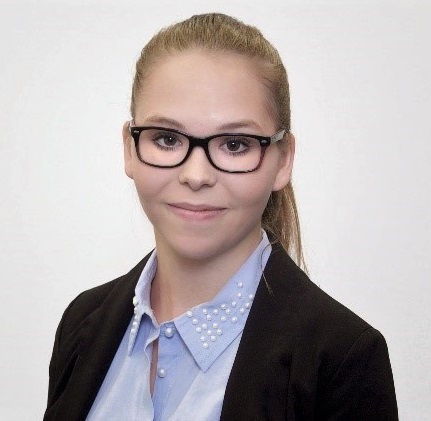 Nadine Strobl