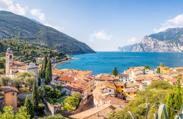 Blick auf den Gardasee von Moniga del Garda aus